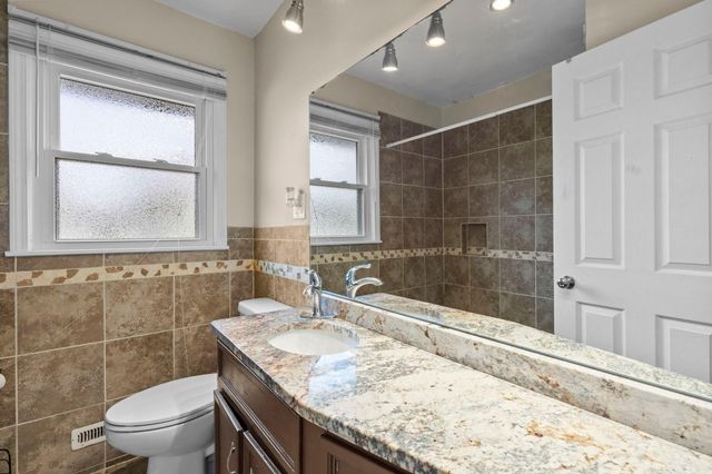5918 Admiral Lane N, Brooklyn Center, MN 55429