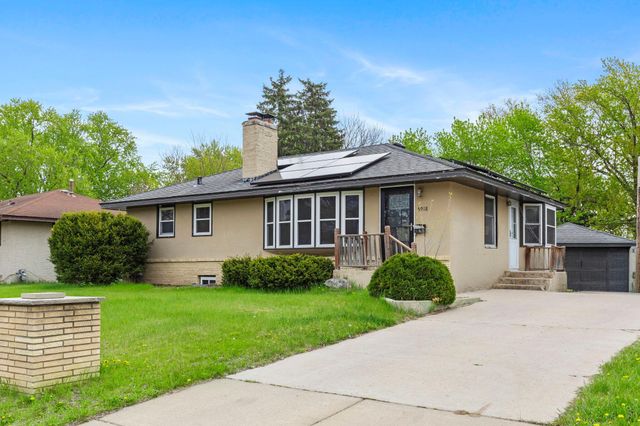 5918 Admiral Lane N, Brooklyn Center, MN 55429