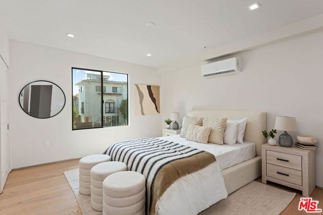 838 N Mansfield Avenue 201, Los Angeles, CA 90038