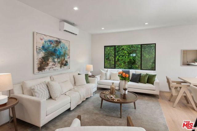 838 N Mansfield Avenue 201, Los Angeles, CA 90038