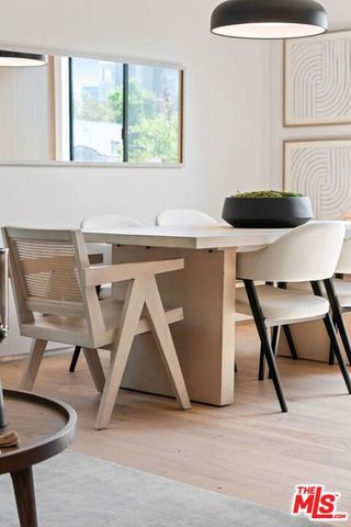 838 N Mansfield Avenue 201, Los Angeles, CA 90038