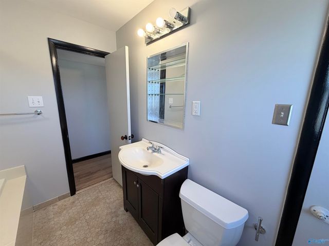 2703 Biscayne Street, Huntsville, AL 35805