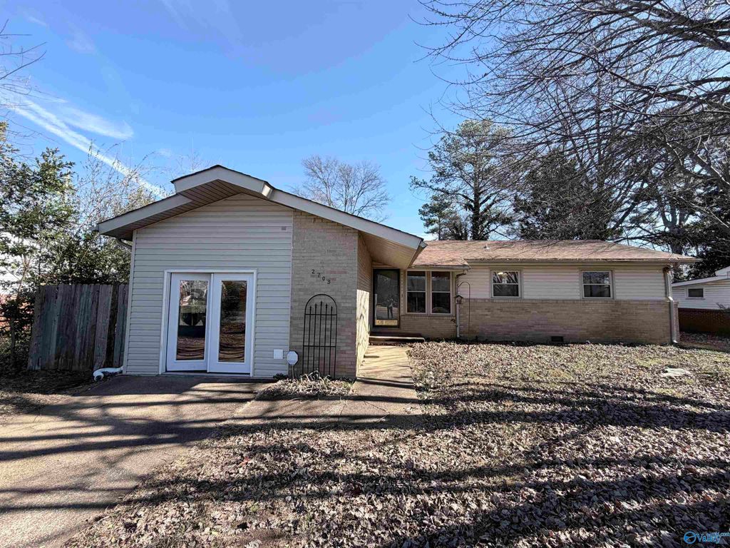 2703 Biscayne Street, Huntsville, AL 35805