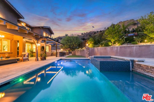 28236 Forge Court, Valencia, CA 91354