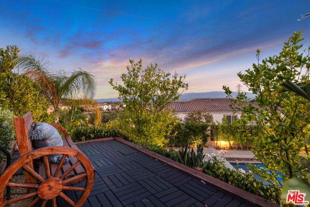 28236 Forge Court, Valencia, CA 91354