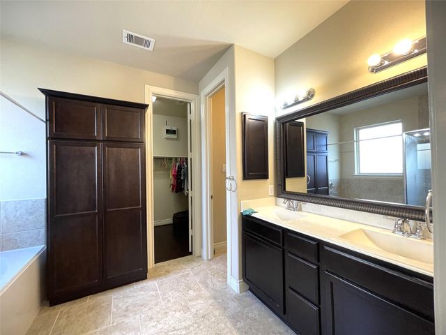 738 Somerset Landing Lane, League City, TX 77573