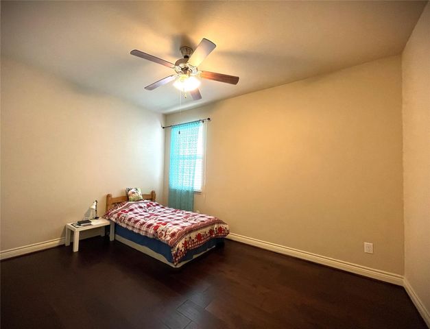 738 Somerset Landing Lane, League City, TX 77573