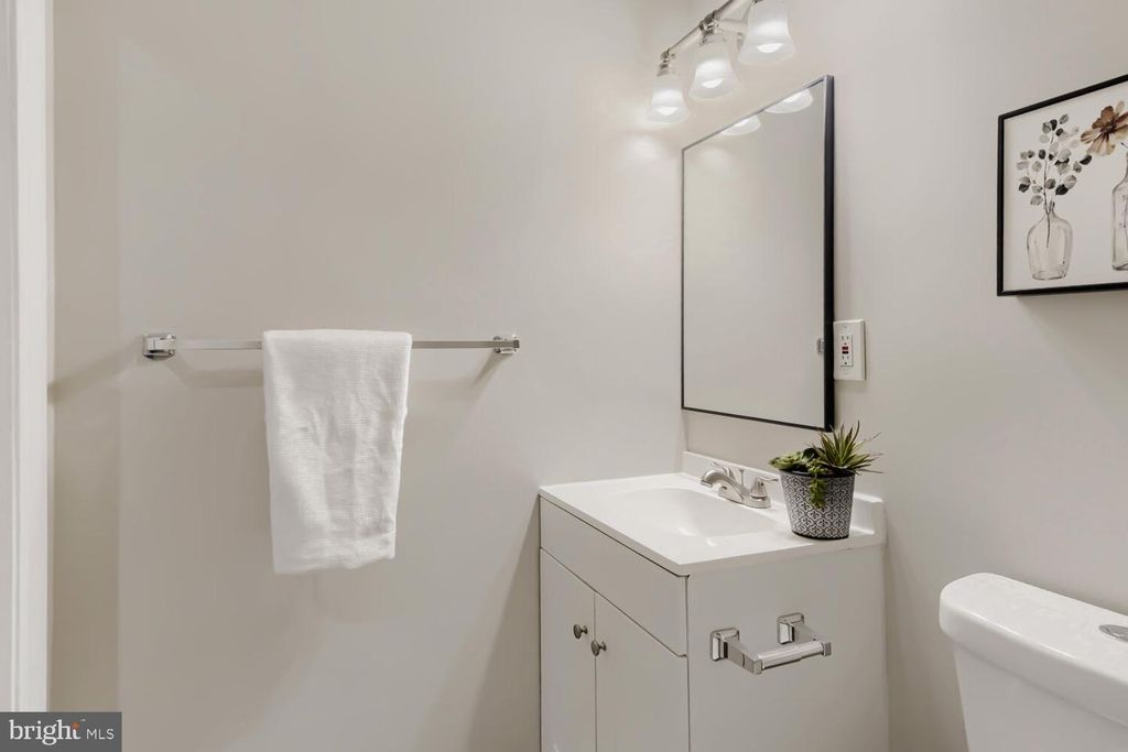 Image 16 of property listing at 2911 FREDERICK AVE, Baltimore, MD 21223