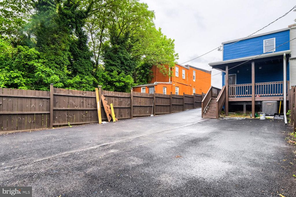 Image 22 of property listing at 2911 FREDERICK AVE, Baltimore, MD 21223