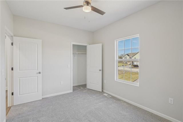 323 NE 51 Road, Warrensburg, MO 64093