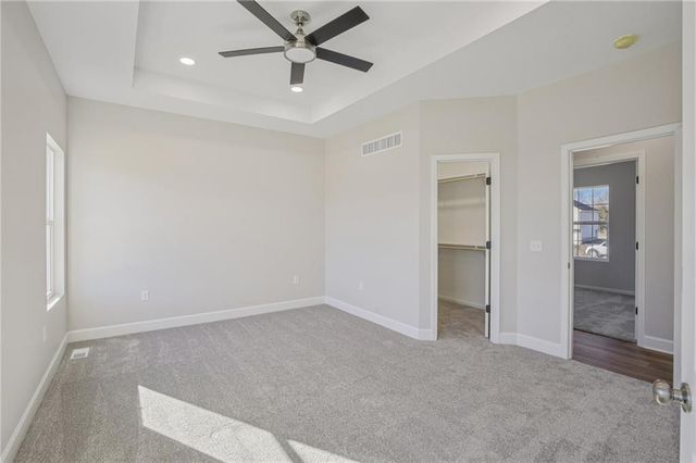 323 NE 51 Road, Warrensburg, MO 64093