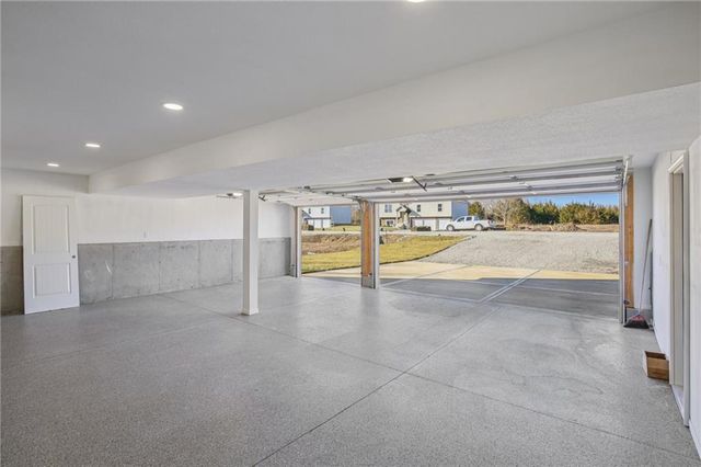 323 NE 51 Road, Warrensburg, MO 64093