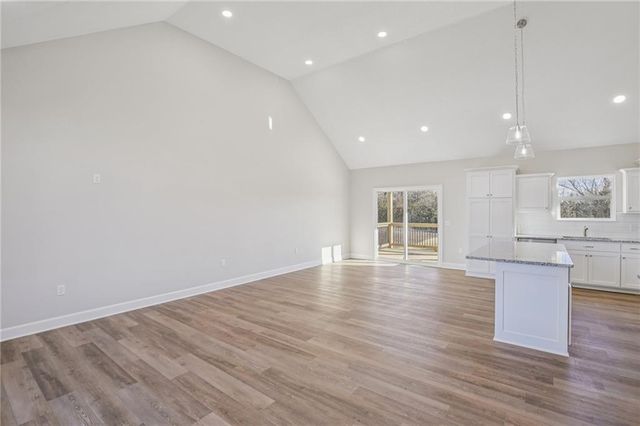 323 NE 51 Road, Warrensburg, MO 64093