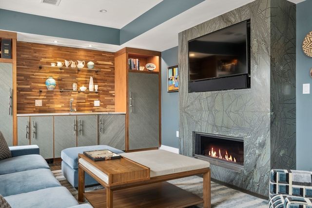 401 Beacon Street PH, Boston, MA 02115