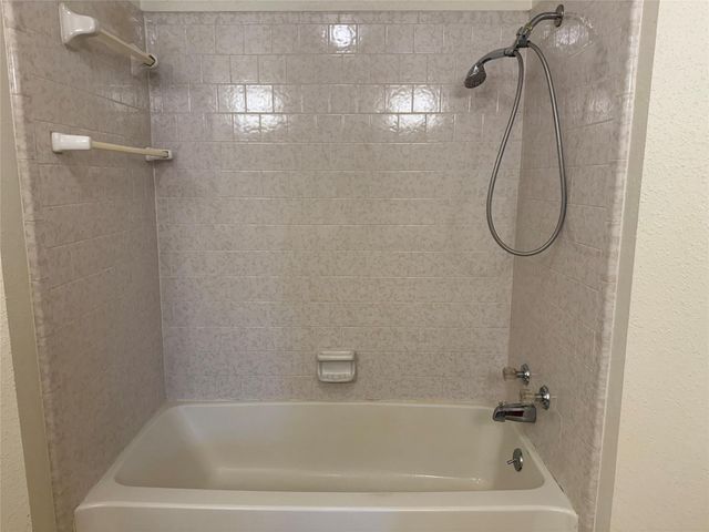 872 Granville Drive, Houston, TX 77091