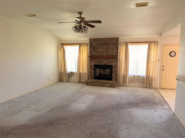 872 Granville Drive, Houston, TX 77091
