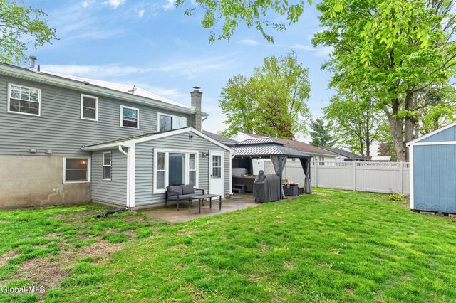 190 Ballston Avenue, Saratoga Springs, Inside, NY 12866