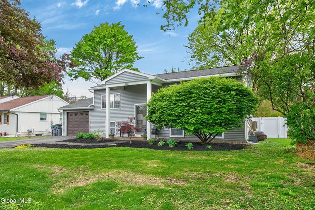 190 Ballston Avenue, Saratoga Springs, Inside, NY 12866