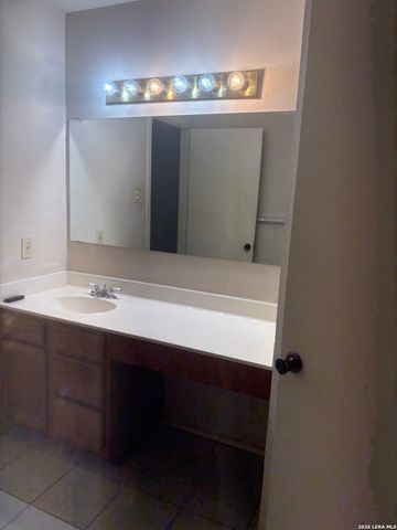9307 Valley Gate, San Antonio, TX 78250