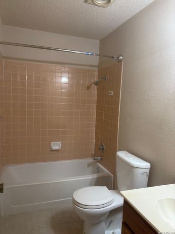 9307 Valley Gate, San Antonio, TX 78250