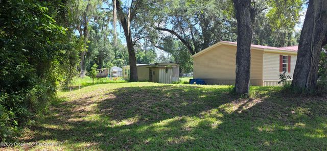 11736 County Road 675, Webster, FL 33597