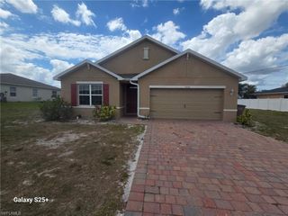 1214 SW Embers TER, Cape Coral, FL 33991