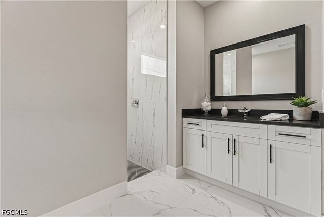 2108 NE 15th TER, Cape Coral, FL 33909