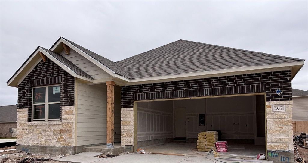 107 Coleto TRL, Cedar Creek, TX 78602