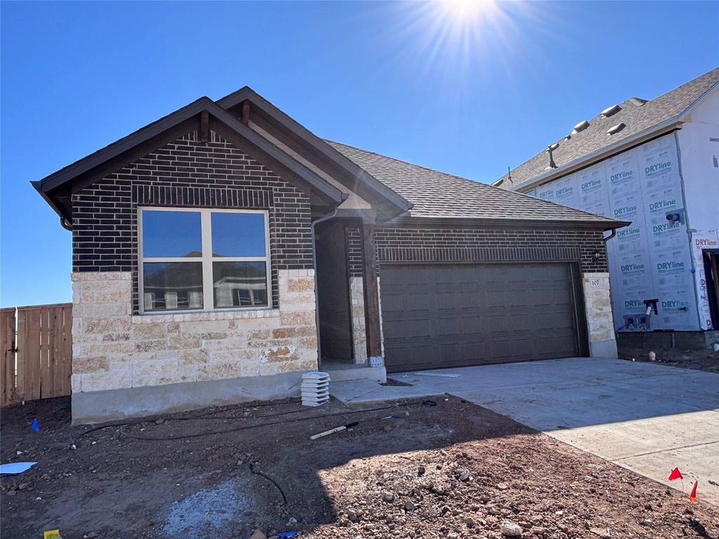 107 Coleto TRL, Cedar Creek, TX 78602