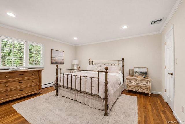 3 Carriage Court, Dix Hills, NY 11746