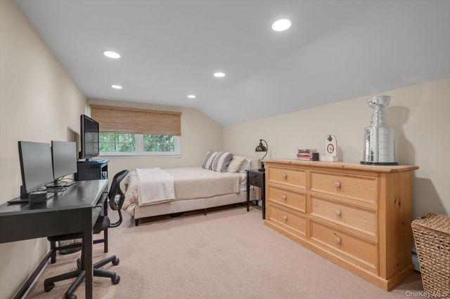 3 Carriage Court, Dix Hills, NY 11746