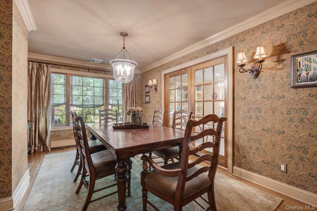 3 Carriage Court, Dix Hills, NY 11746