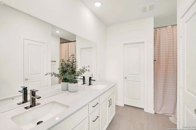 5032 PALO DURO, Cibolo, TX 78108