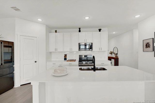 5032 PALO DURO, Cibolo, TX 78108