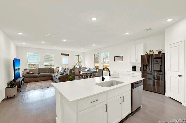 5032 PALO DURO, Cibolo, TX 78108