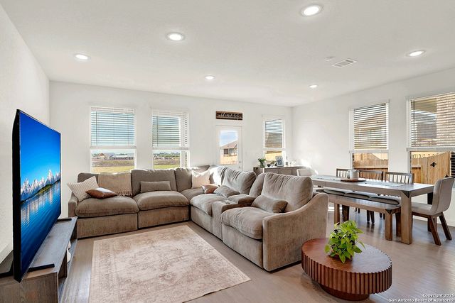 5032 PALO DURO, Cibolo, TX 78108
