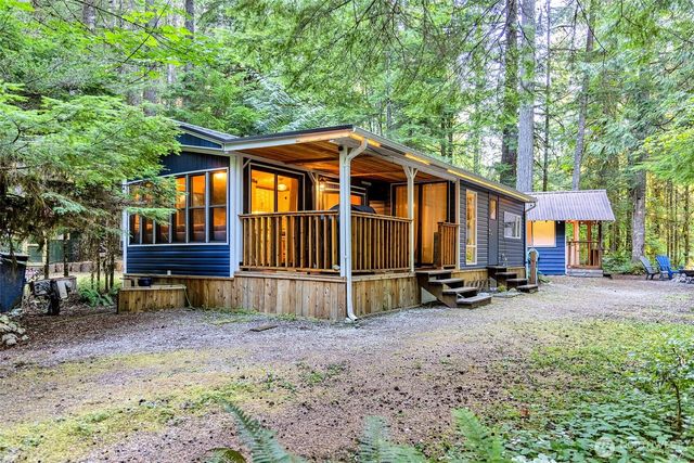 160 3 Big River Boulevard E, Deming, WA 98244