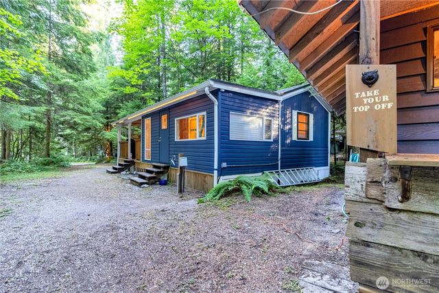 160 3 Big River Boulevard E, Deming, WA 98244