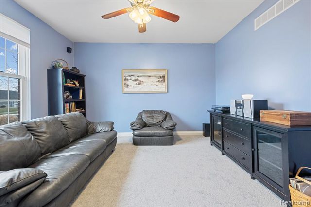 801 Watersmeet Drive, Oxford, MI 48371