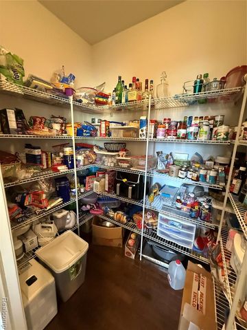 801 Watersmeet Drive, Oxford, MI 48371