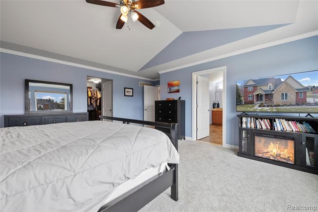 801 Watersmeet Drive, Oxford, MI 48371