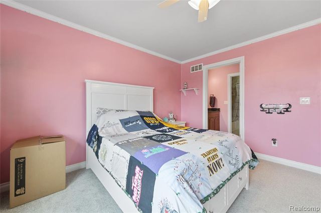 801 Watersmeet Drive, Oxford, MI 48371