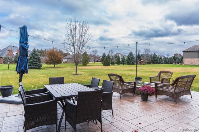 801 Watersmeet Drive, Oxford, MI 48371