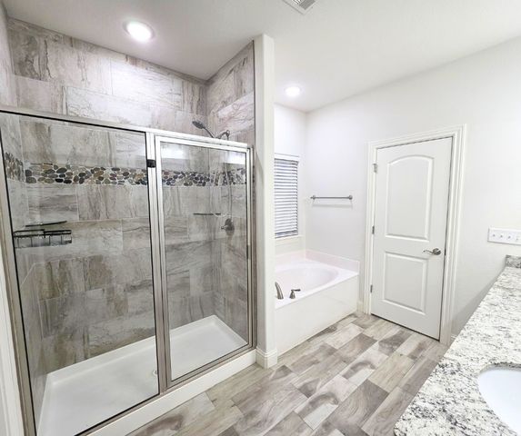 1001 Ashmore Landing Loop, Centerton, AR 72719