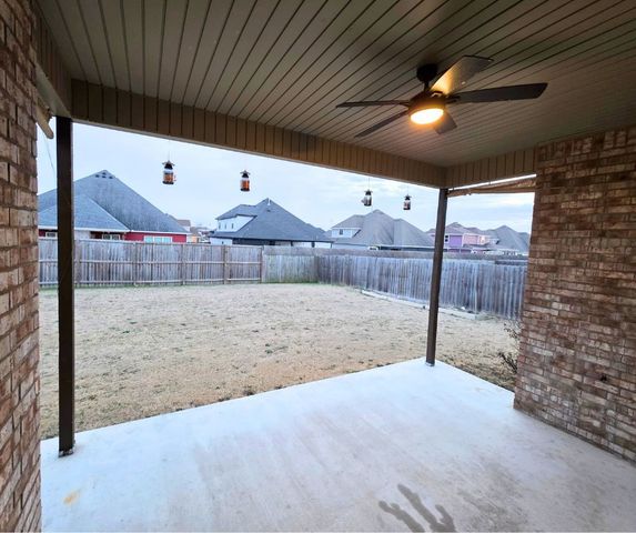 1001 Ashmore Landing Loop, Centerton, AR 72719