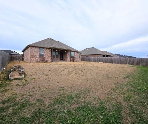 1001 Ashmore Landing Loop, Centerton, AR 72719