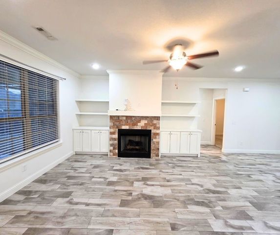 1001 Ashmore Landing Loop, Centerton, AR 72719