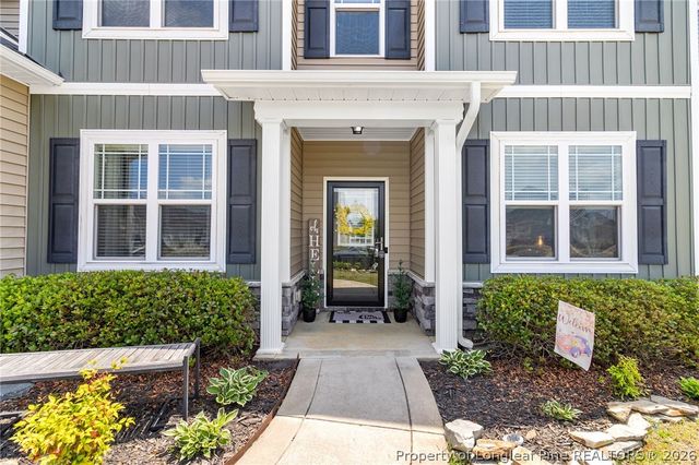 1676 Man O War Drive, Hope Mills, NC 28348