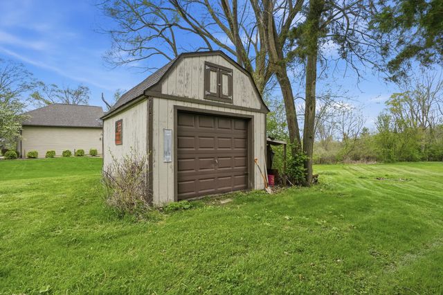 11131 Fathke Road, Crown Point, IN 46307