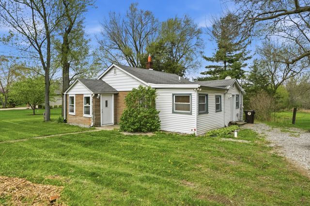 11131 Fathke Road, Crown Point, IN 46307